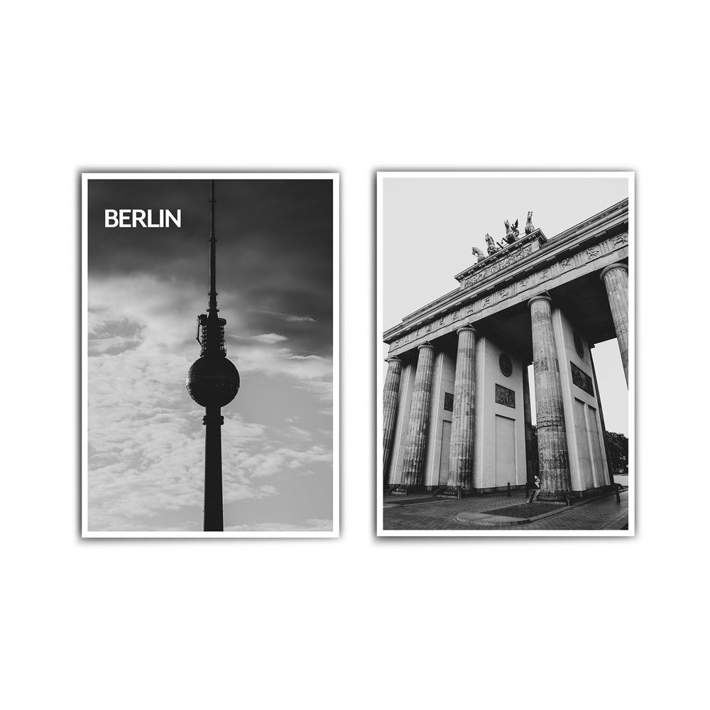 2er Berlin Poster Set in schwarz weiß vom Fernsehturm und dem Brandenburger Tor.