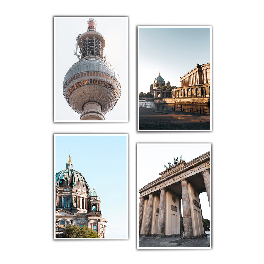 4er Berlin Poster Set im farbigen Retro Look. Motive vom Fernsehturm, Berliner Dom und dem Brandenburger Tor.