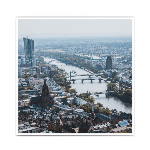 Frankfurt Bild im Querformat, Blick über die Stadt. Bild im quadratischen Format.