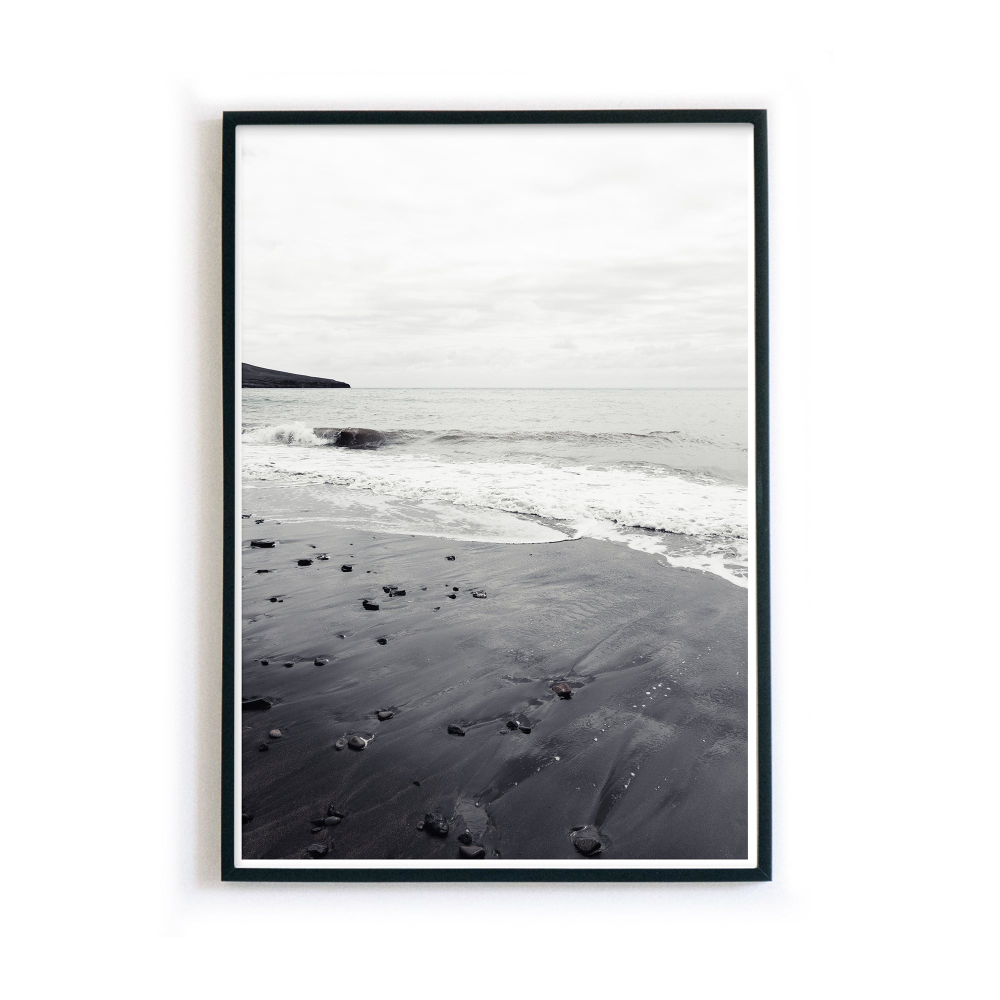 4one-Pictures-poster-natur-schwarz-weiss-strand-sand-wellen-meer-beach-bilderrahmen_a61cc048-5806-4990-a93f-3aea6e127746.jpg