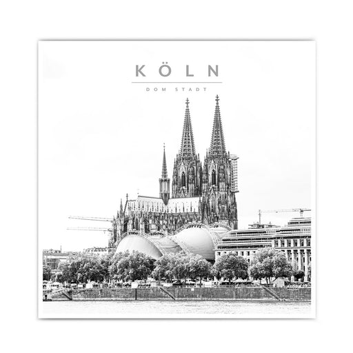 Quadratisches Köln Bild vom Rhein und dem Kölner Dom. Filter in schwarz weiß und lässt das Bild wie gezeichnet wirken. Über dem Dom steht - Köln Dom Stadt