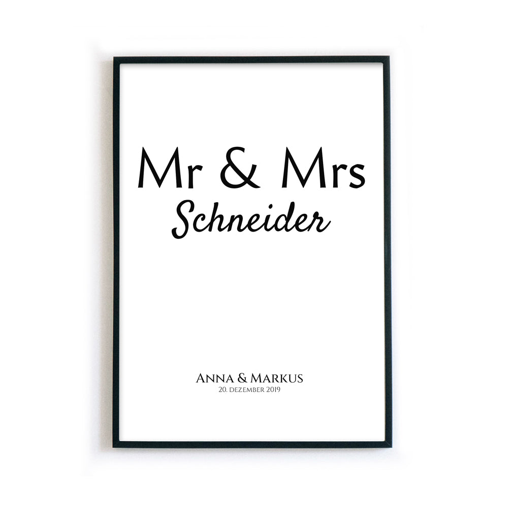 Mr & Mrs Poster Personalisiert mit individuellen Namen und Datum. Bild im schwarzen Bilderrahmen.